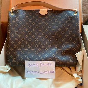 Graceful MM
Product ID : M43703
Material: Monogram
Color: Peony
Retail: $1,890